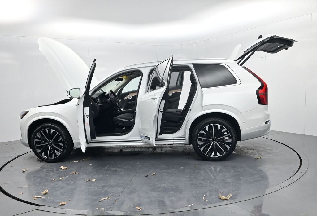 2025 Volvo XC90 B5 Plus 2025.5