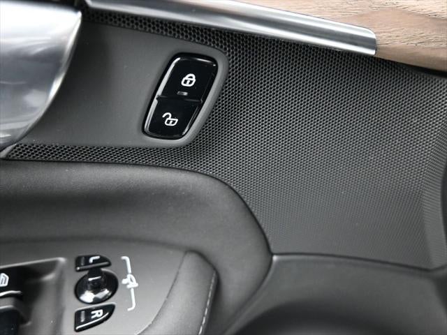 2025 Volvo XC90 B5 Plus 2025.5