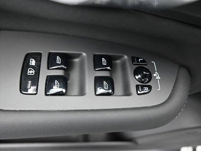 2025 Volvo XC90 B5 Plus 2025.5