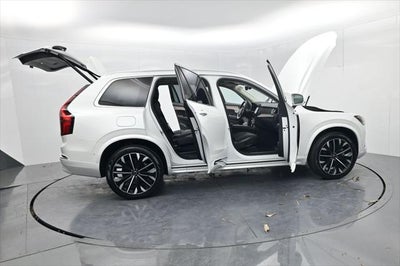 2025 Volvo XC90 B5 Plus 2025.5