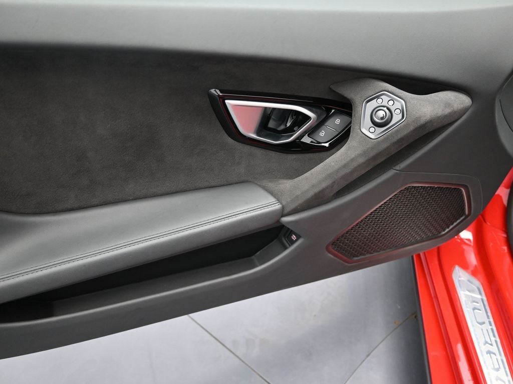 2023 Lamborghini Huracan Base