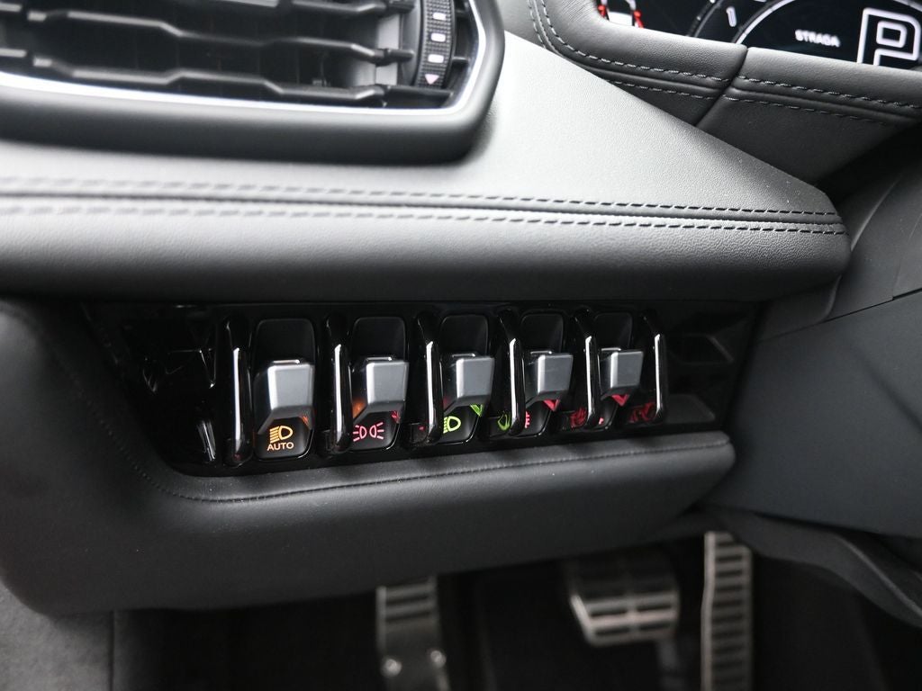 2023 Lamborghini Huracan Base