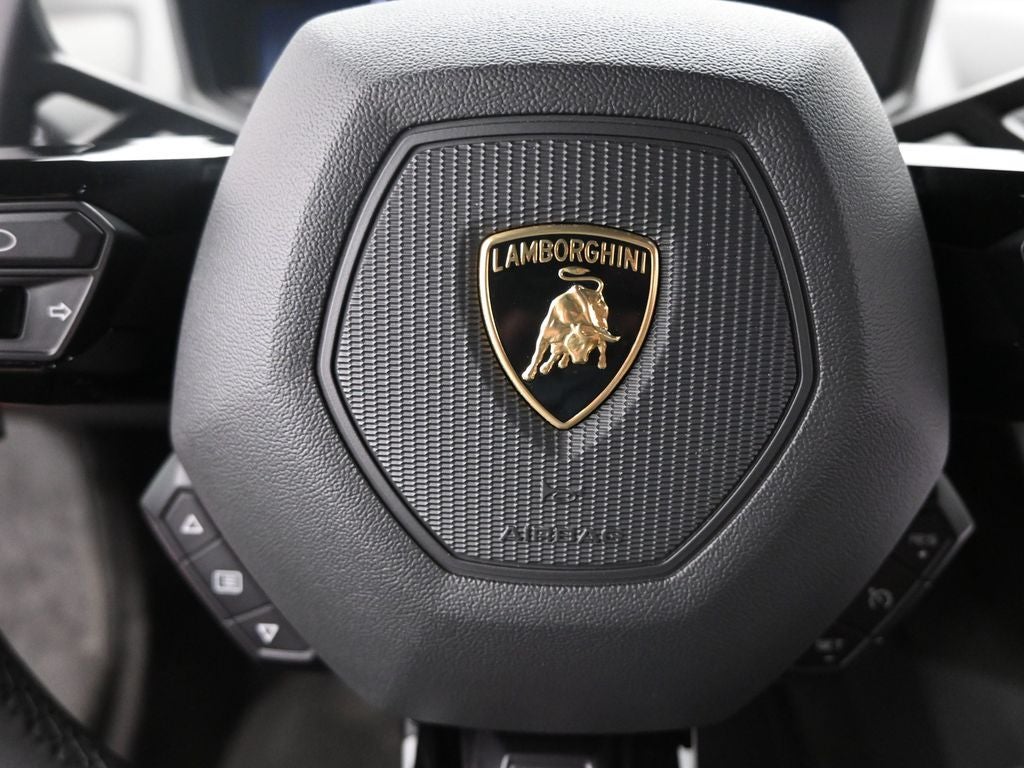 2023 Lamborghini Huracan Base