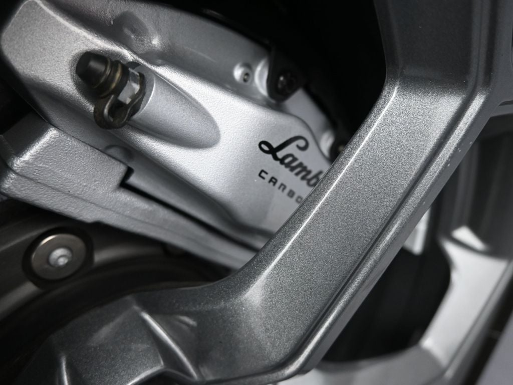 2023 Lamborghini Huracan Base