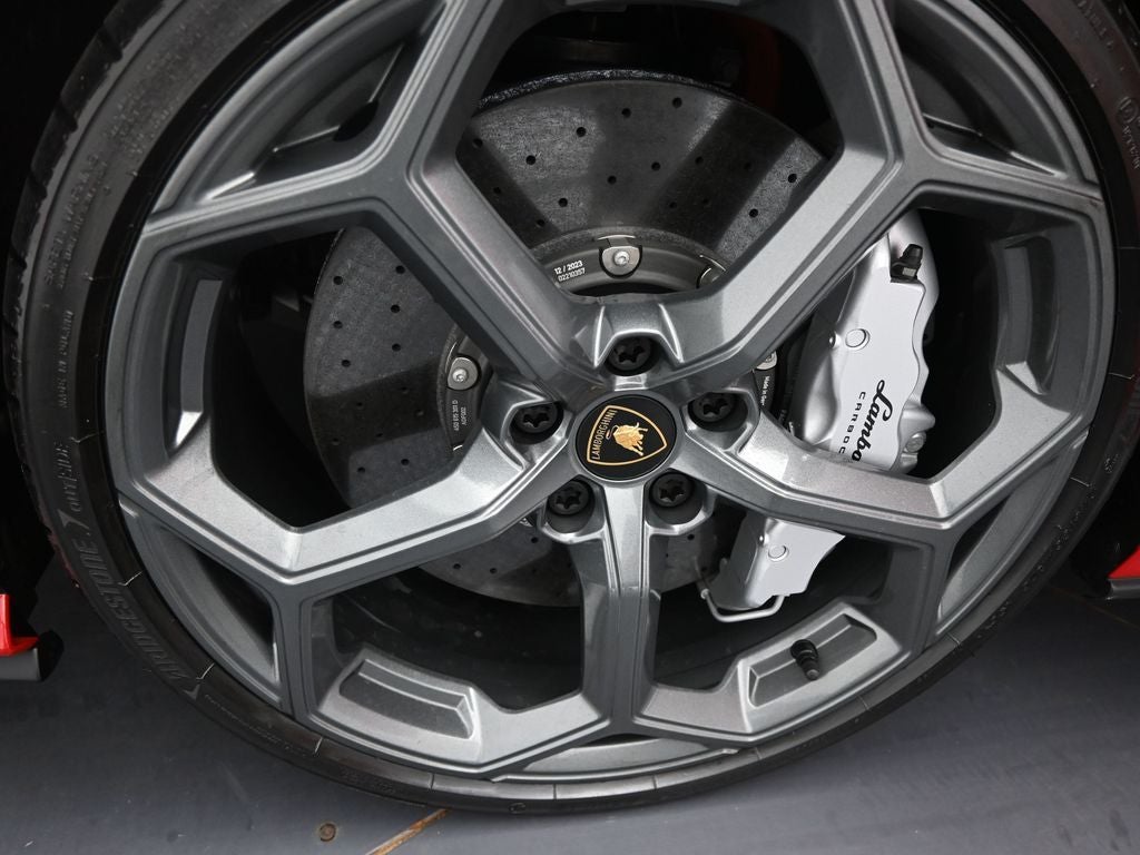 2023 Lamborghini Huracan Base