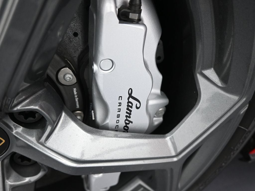 2023 Lamborghini Huracan Base