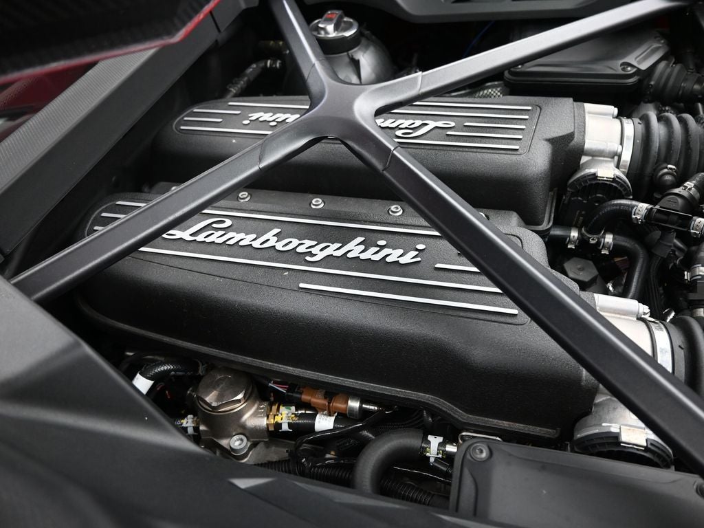 2023 Lamborghini Huracan Base