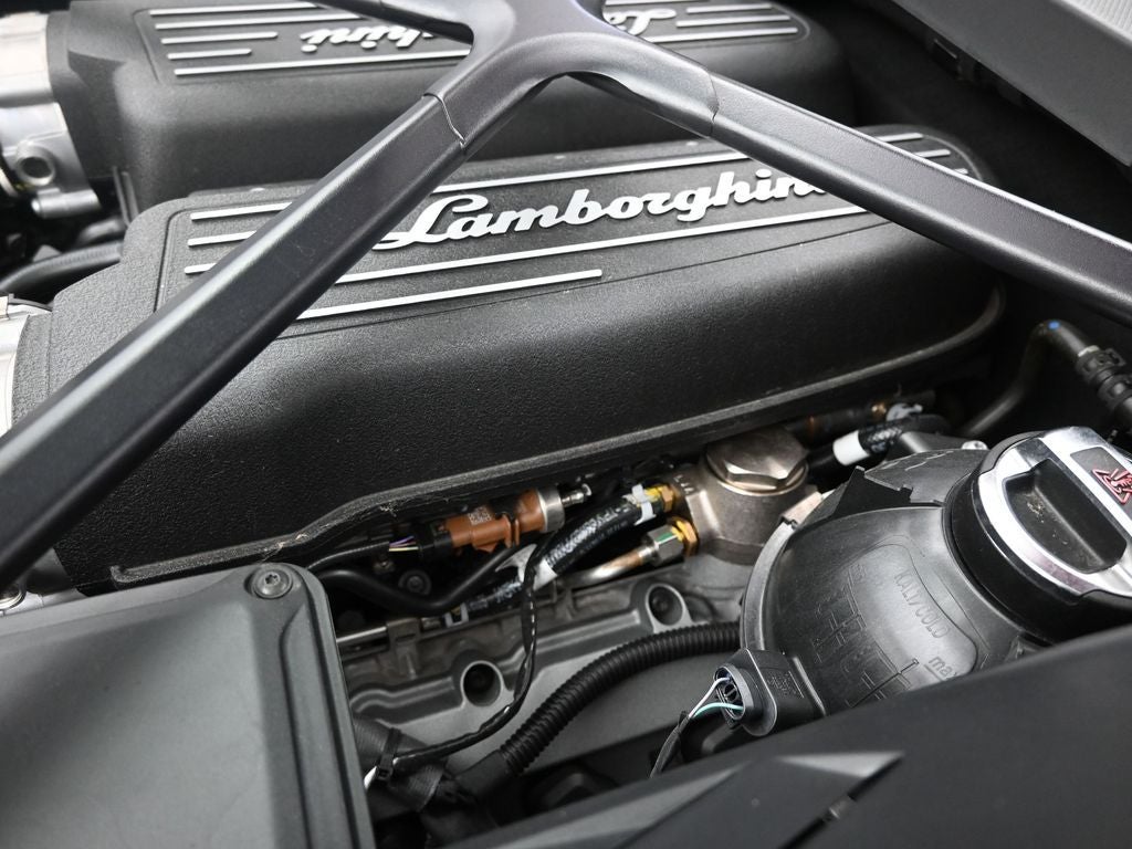 2023 Lamborghini Huracan Base