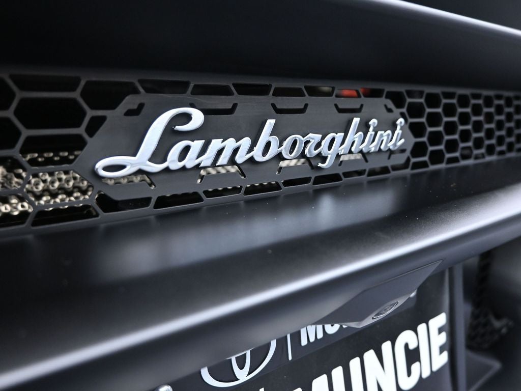 2023 Lamborghini Huracan Base