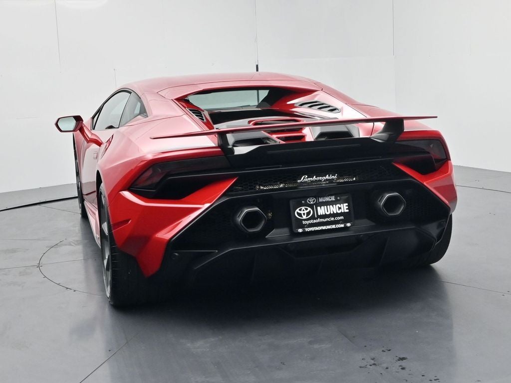 2023 Lamborghini Huracan Base
