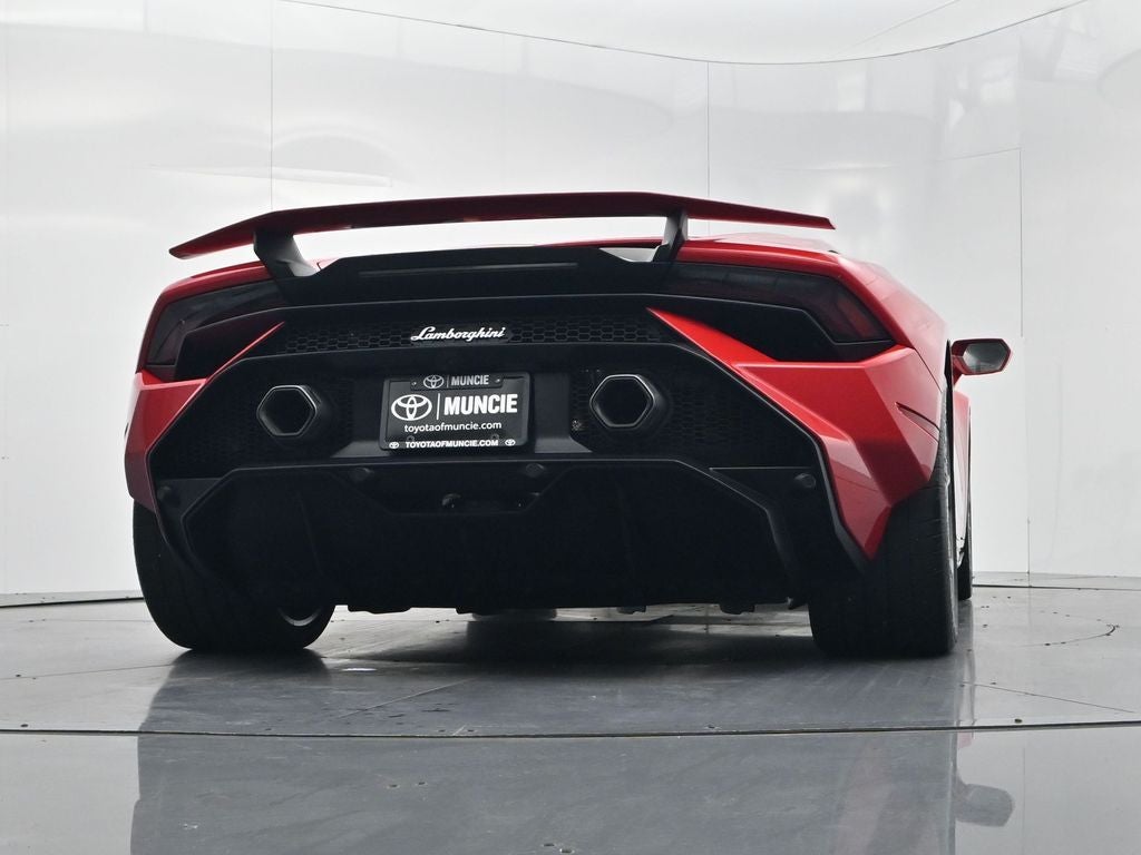 2023 Lamborghini Huracan Base