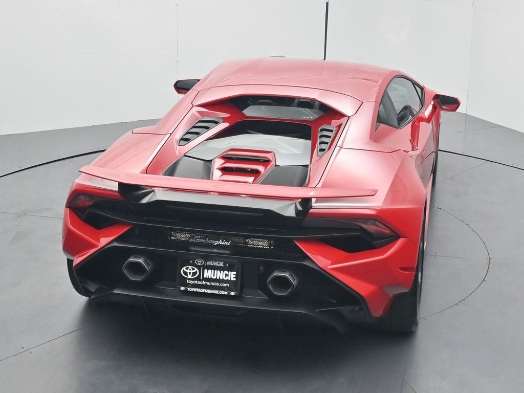 2023 Lamborghini Huracan Base