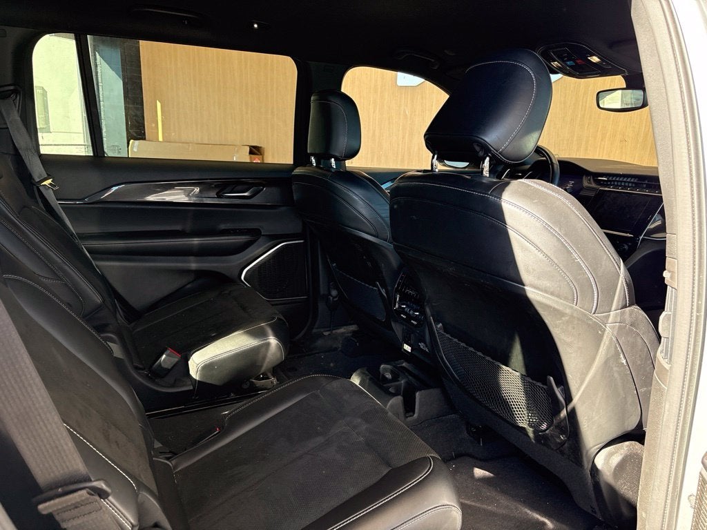 2022 Jeep Grand Cherokee L Altitude