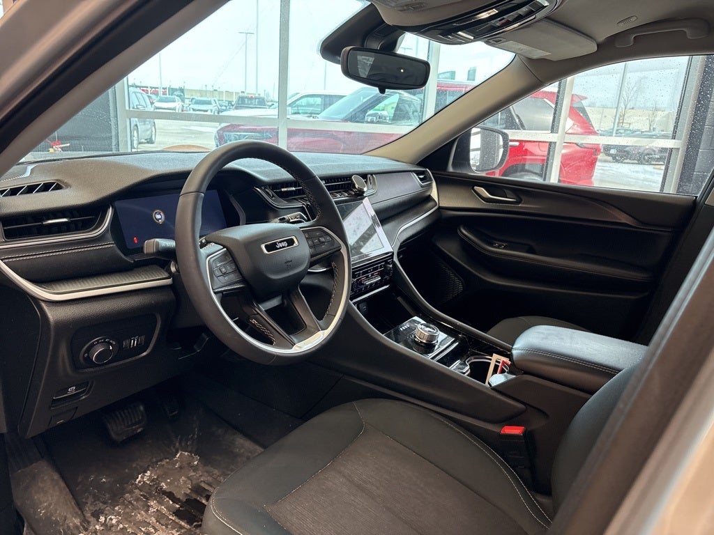 2023 Jeep Grand Cherokee L Laredo