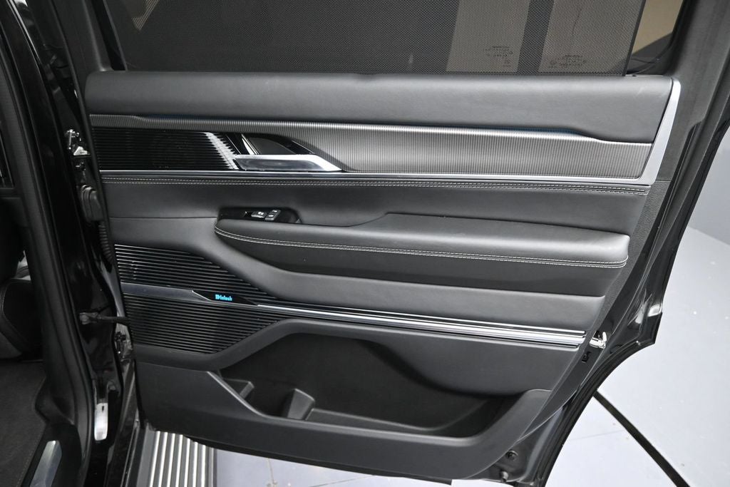 2023 Jeep Grand Wagoneer Series II