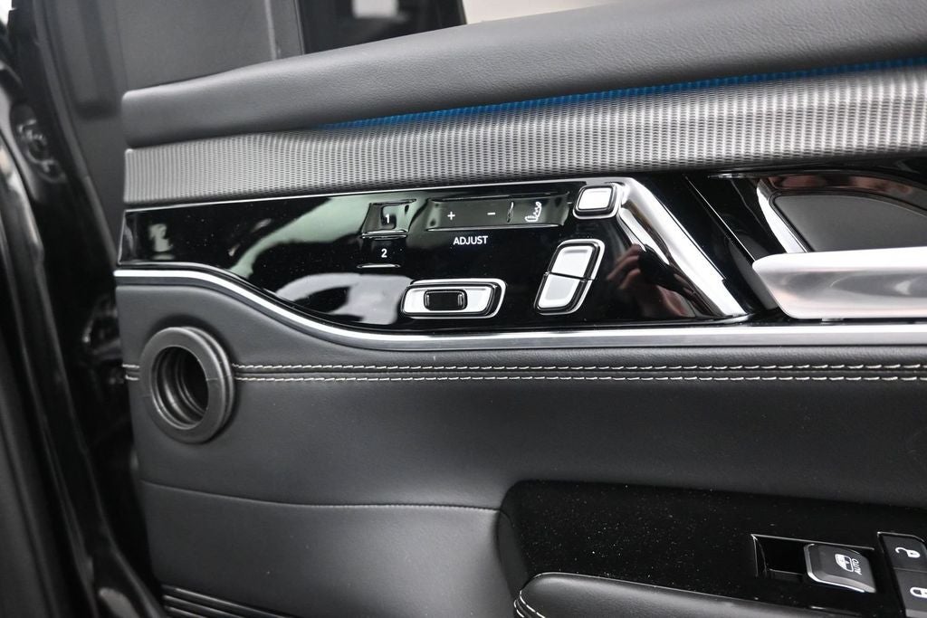 2023 Jeep Grand Wagoneer Series II