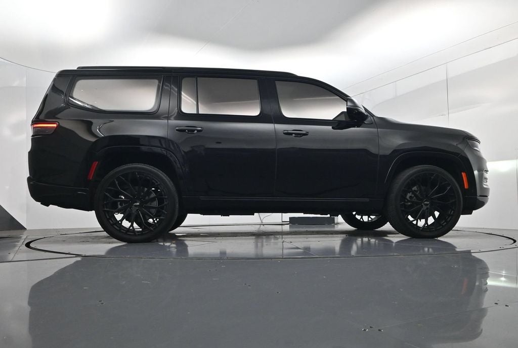 2023 Jeep Grand Wagoneer Series II