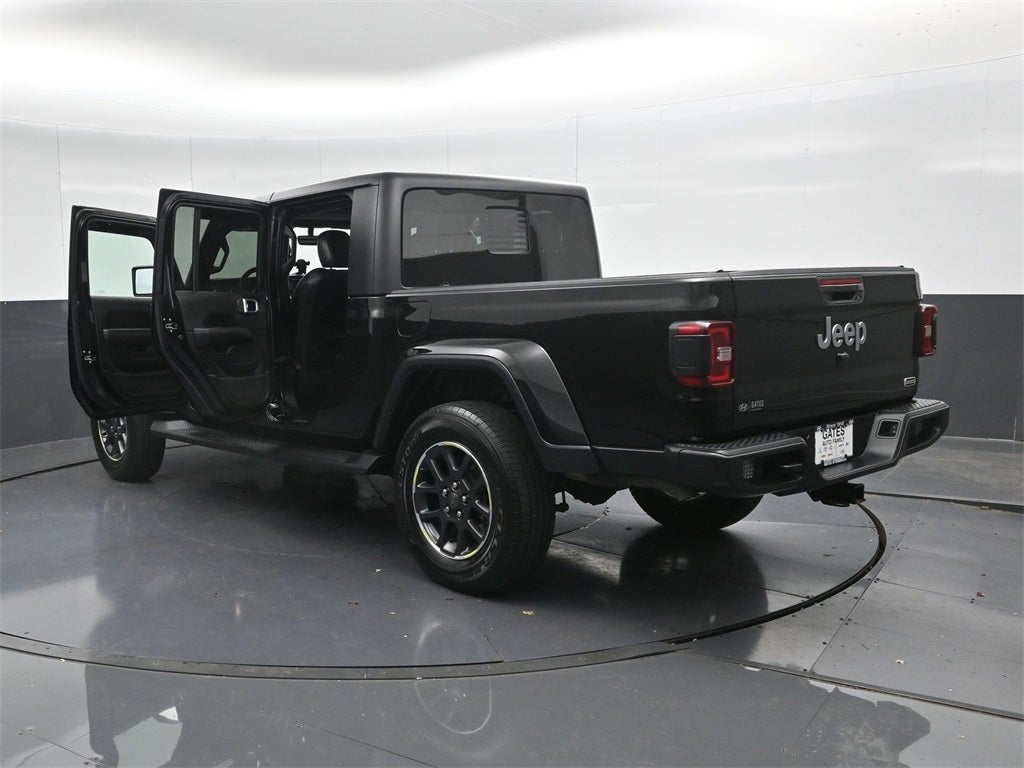 2022 Jeep Gladiator Overland