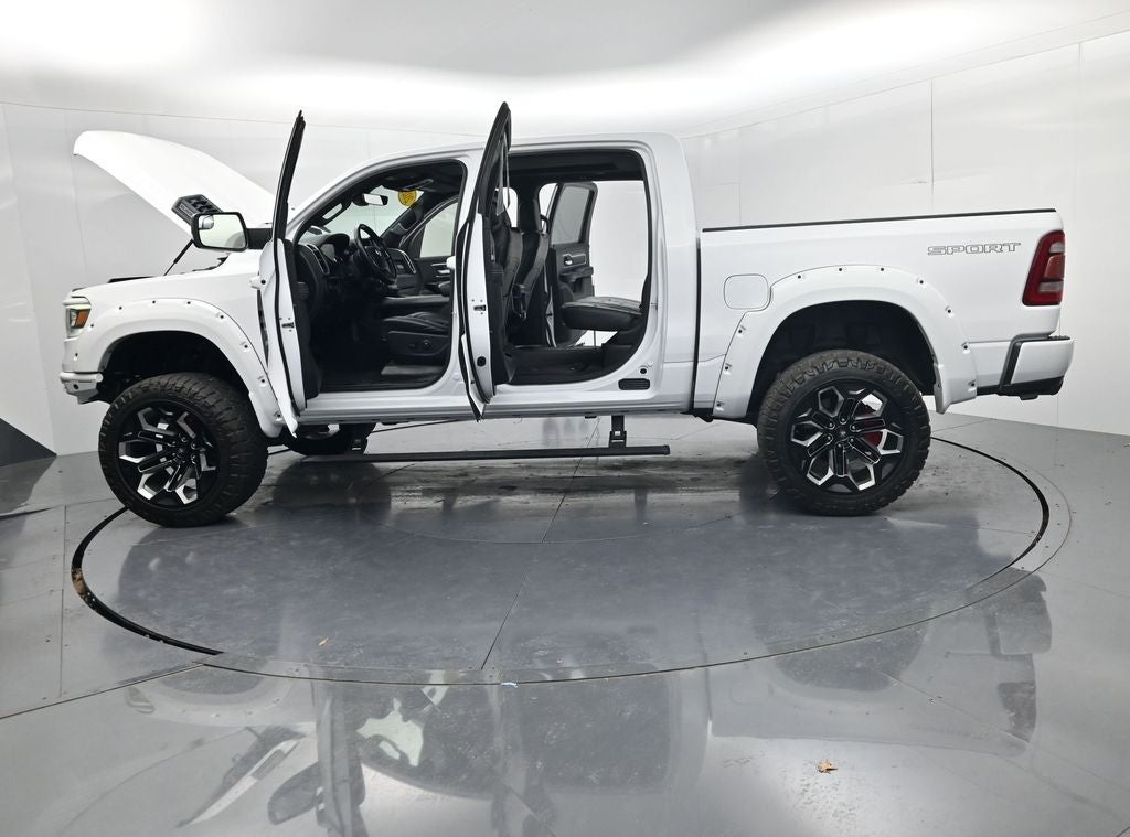 2021 RAM 1500 Big Horn/Lone Star Black Widow Package