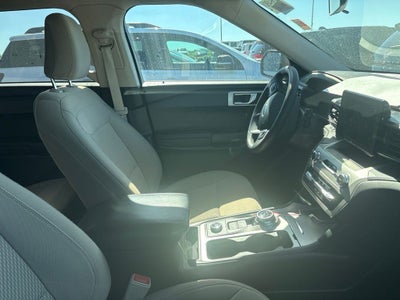 2023 Ford Explorer Base
