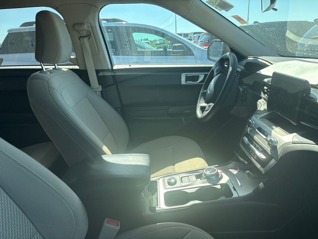 2023 Ford Explorer Base