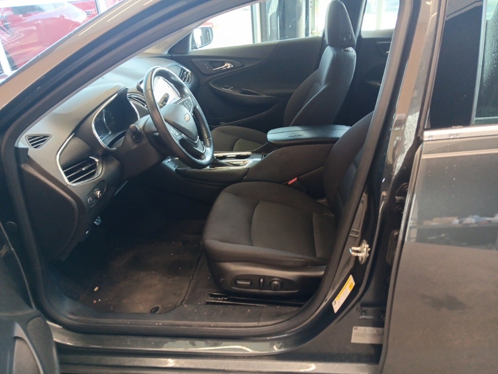 2017 Chevrolet Malibu LT 1LT