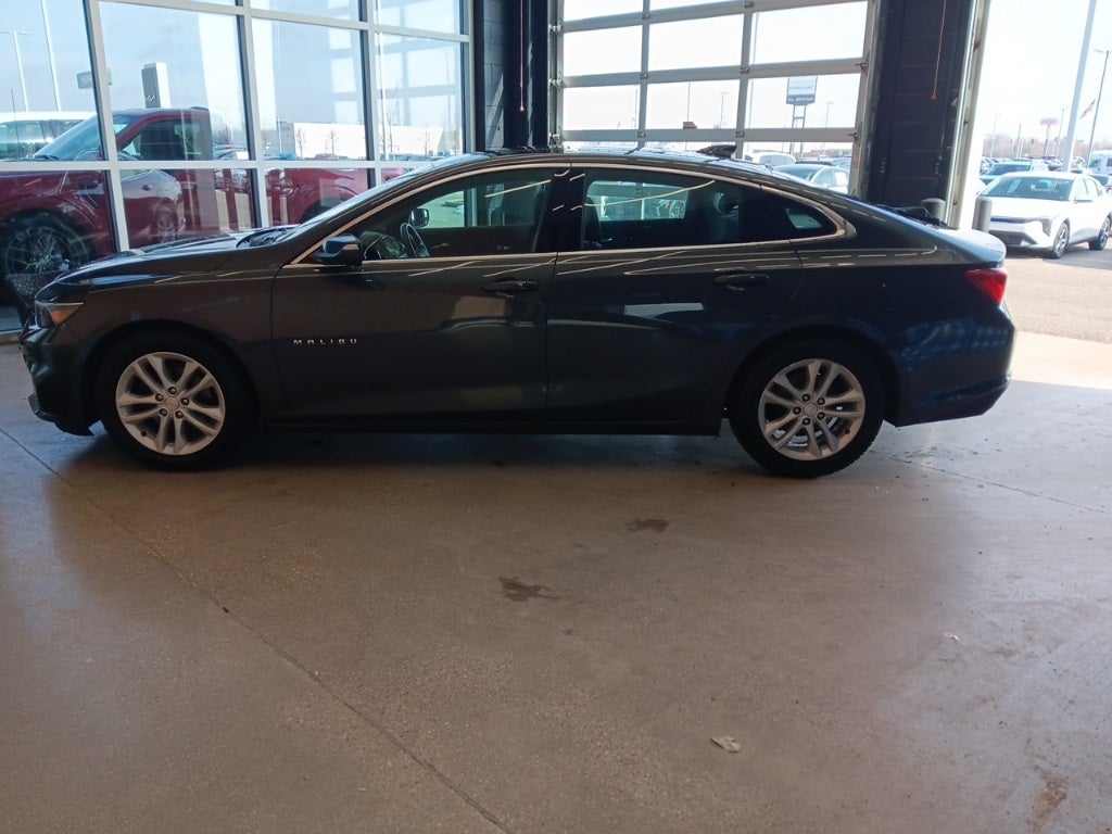 2017 Chevrolet Malibu LT 1LT