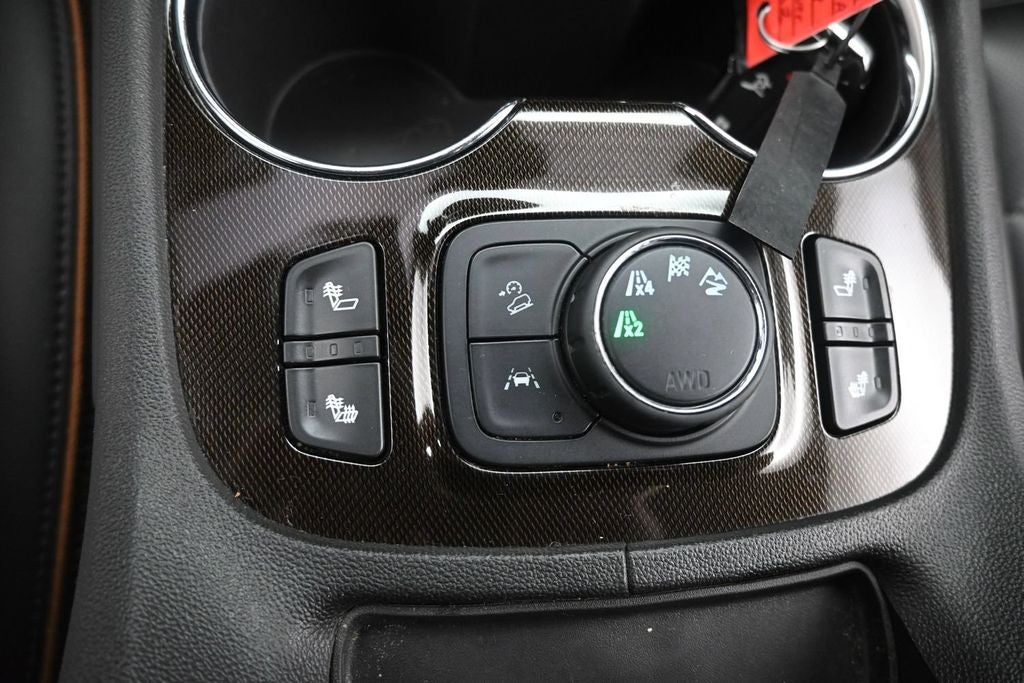 2022 GMC Acadia AT4