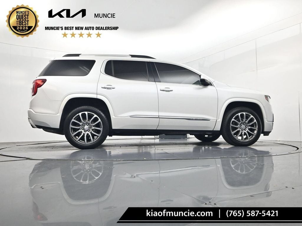 2023 GMC Acadia Denali