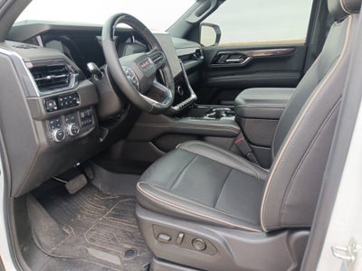 2025 GMC Yukon Elevation