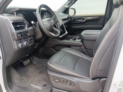 2025 GMC Yukon Elevation