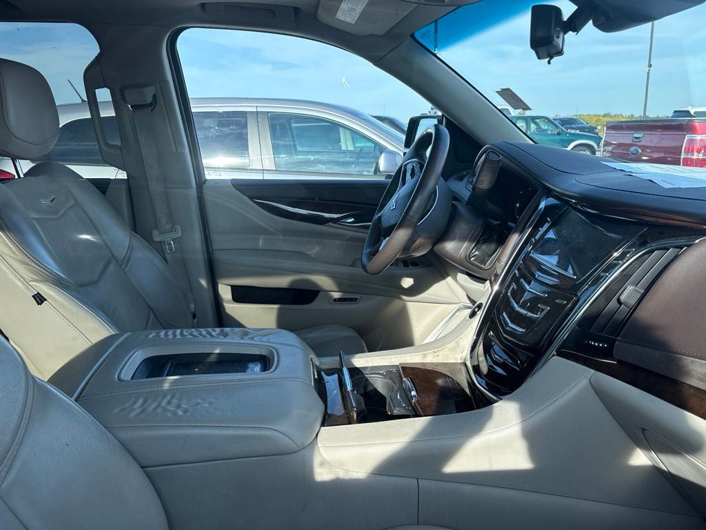 2017 Cadillac Escalade Luxury