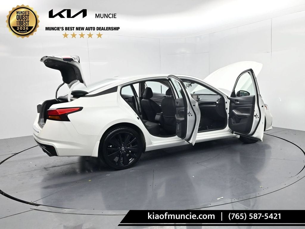 2022 Nissan Altima 2.5 SR