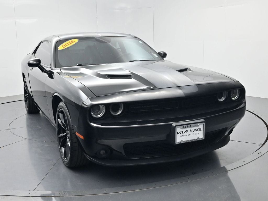 2016 Dodge Challenger SXT