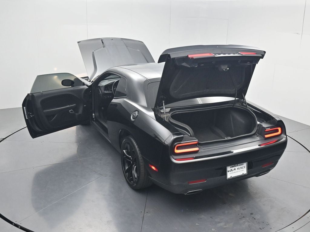 2016 Dodge Challenger SXT