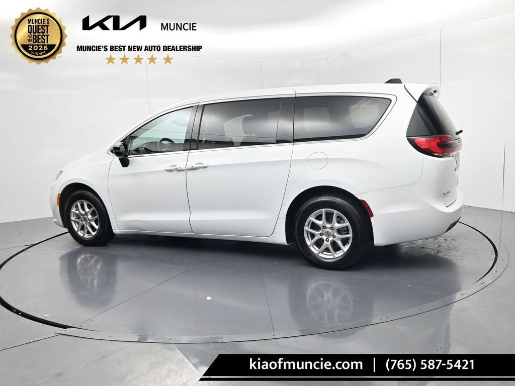 2024 Chrysler Pacifica Touring L