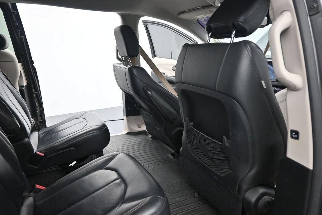 2017 Chrysler Pacifica Touring L