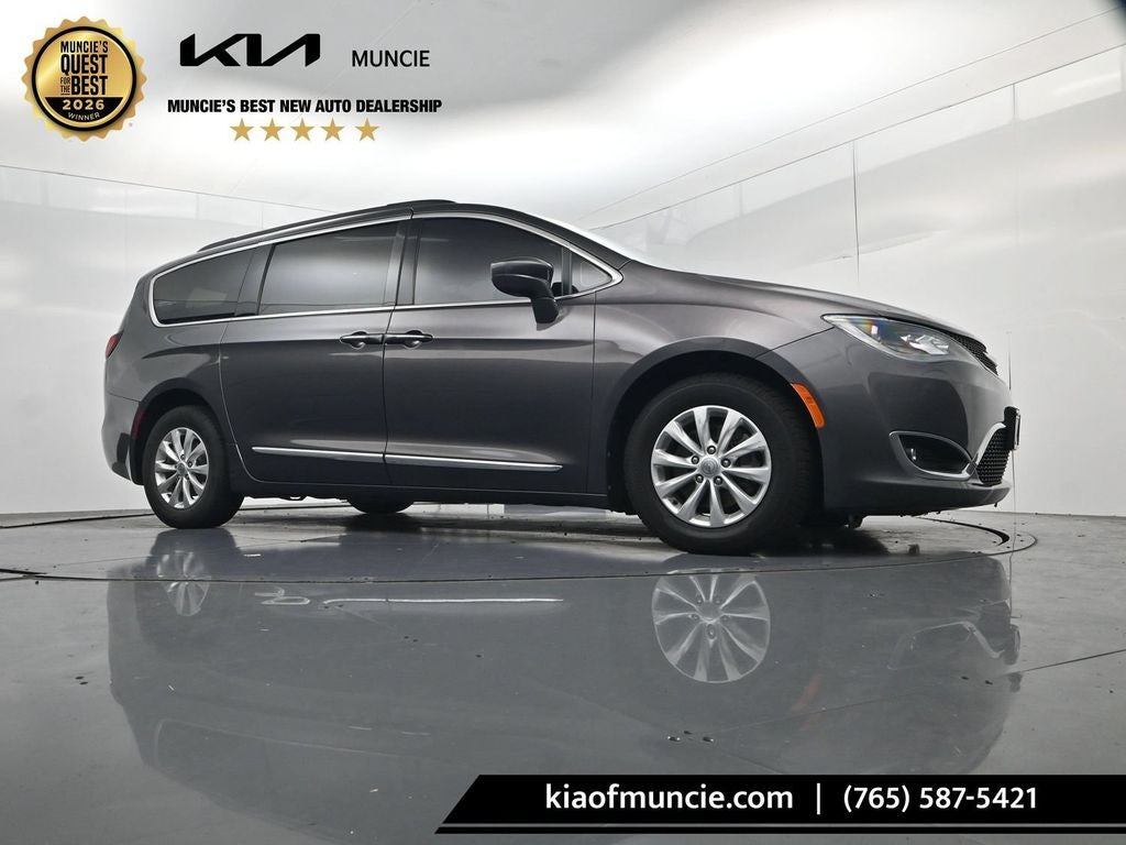 2017 Chrysler Pacifica Touring L