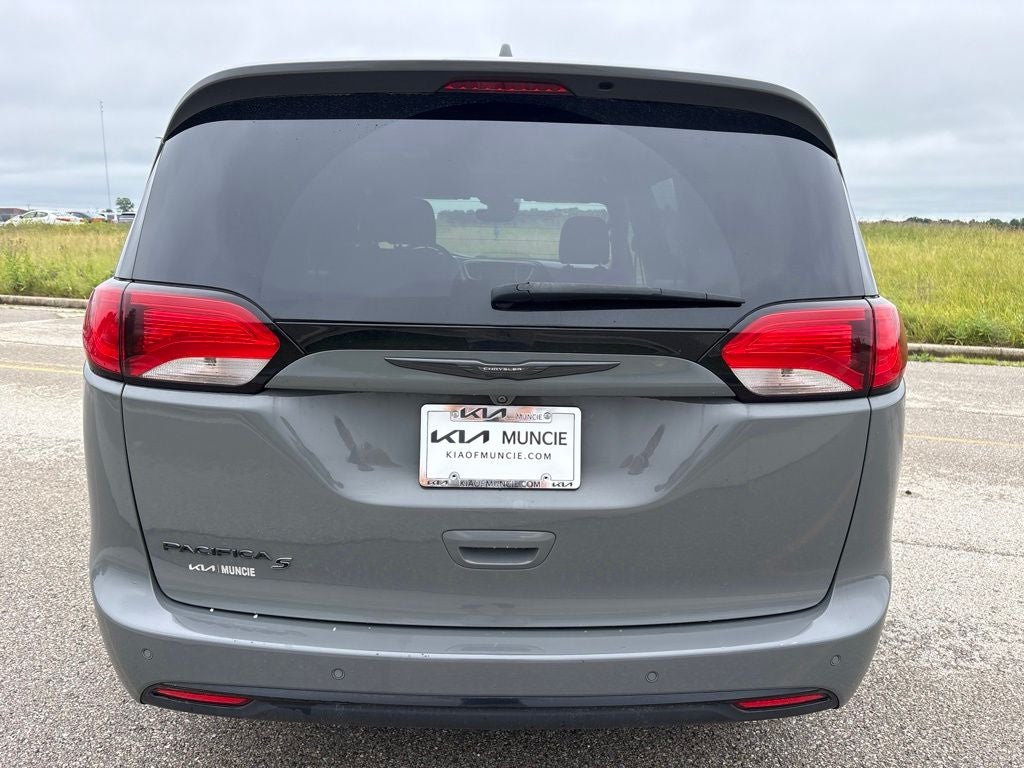 2020 Chrysler Pacifica Touring