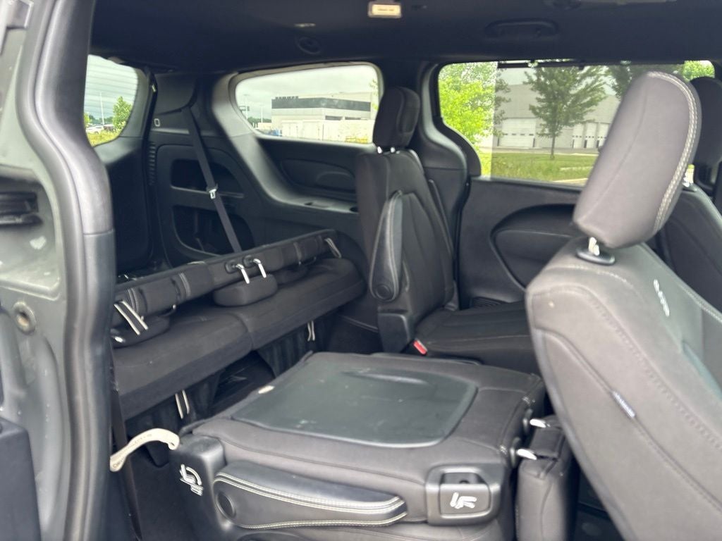 2020 Chrysler Pacifica Touring