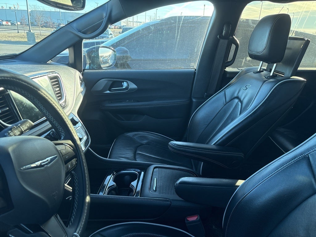 2022 Chrysler Pacifica Hybrid Limited