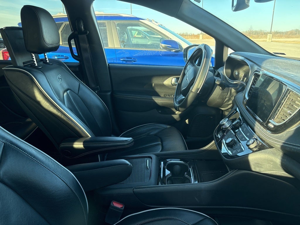 2022 Chrysler Pacifica Hybrid Limited