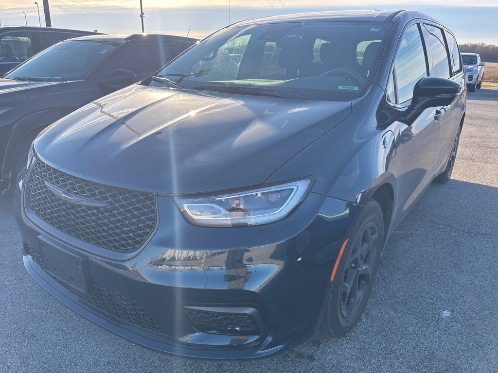 2022 Chrysler Pacifica Hybrid Limited