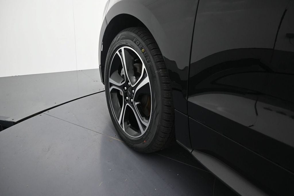 2023 Ford Edge ST