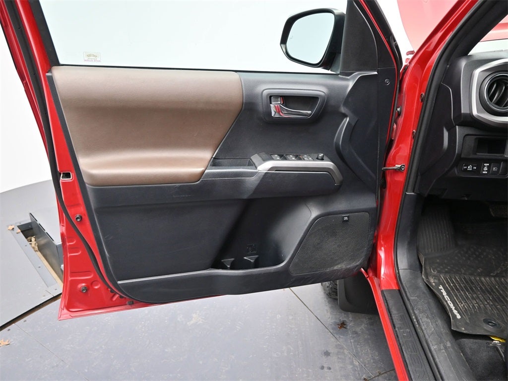 2019 Toyota Tacoma Limited V6