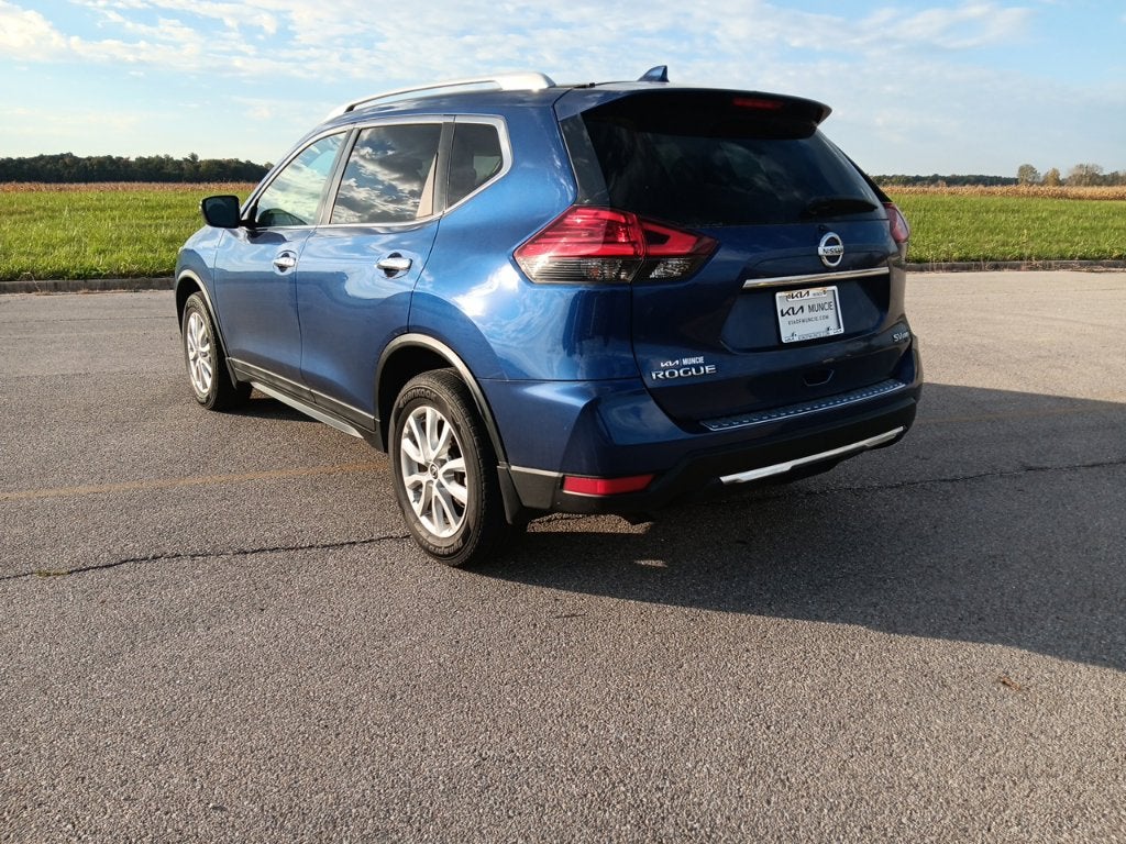 2017 Nissan Rogue SV