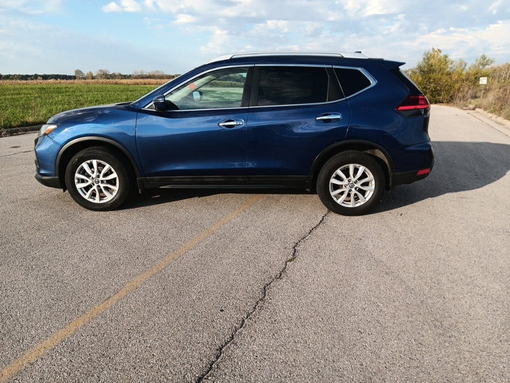 2017 Nissan Rogue SV