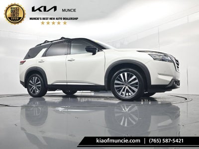 2022 Nissan Pathfinder Platinum