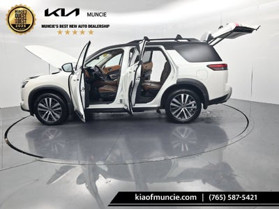 2022 Nissan Pathfinder Platinum