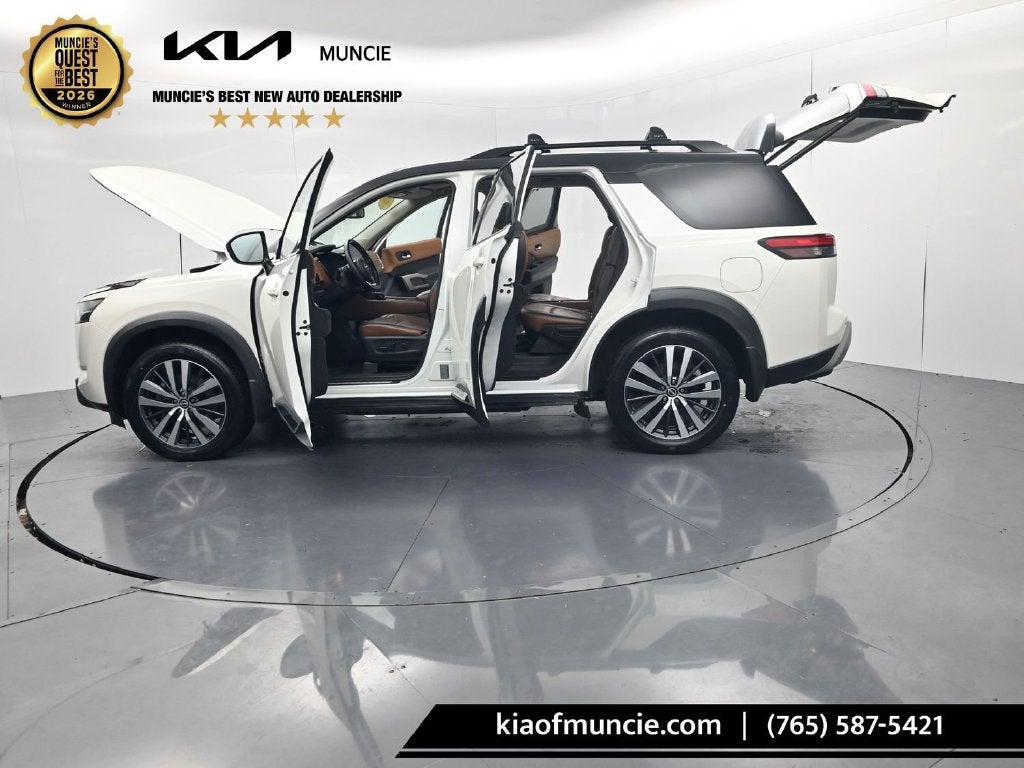 2022 Nissan Pathfinder Platinum